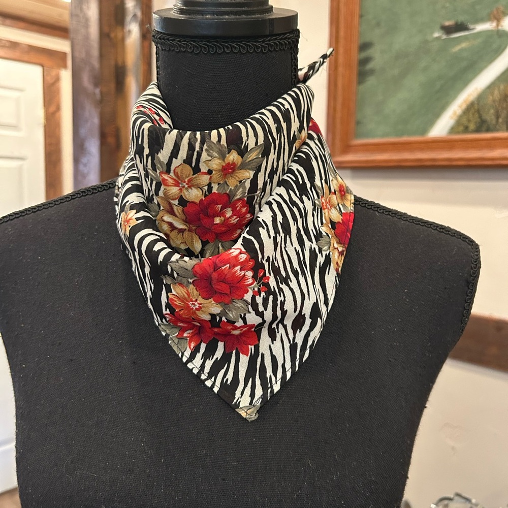 Elegant Floral and Zebra Pattern Scarf